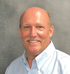 Staff member Carl Crone from ID_a00b4b79dd96