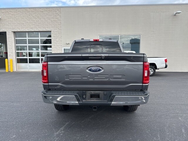 2021 Ford F-150 XLT photo 2