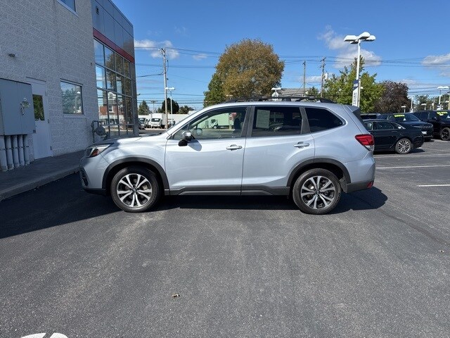 2019 Subaru Forester Limited photo 2