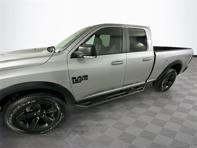 2022 Ram 1500 Classic Warlock photo 4