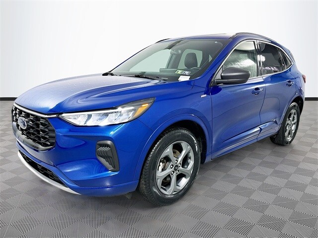 2023 Ford Escape ST-Line photo 3