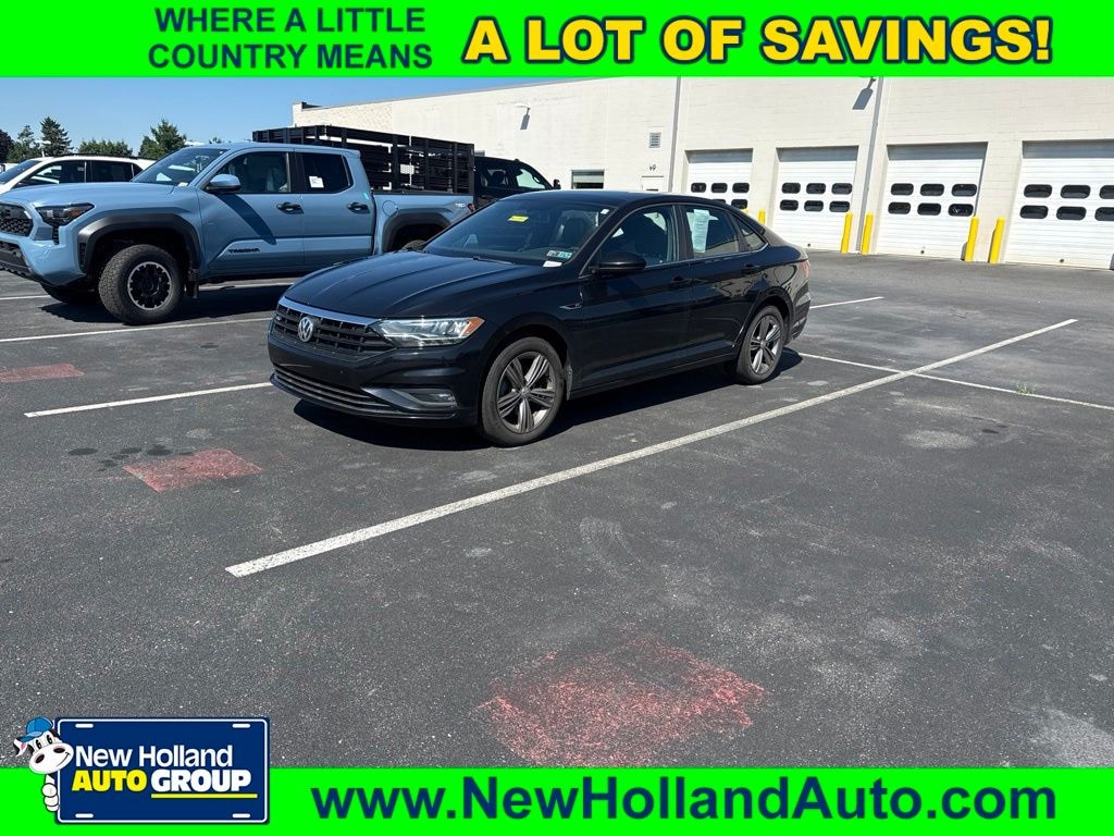 Certified 2019 Volkswagen Jetta R-Line Sedan