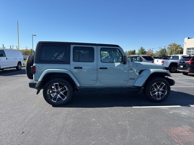 2024 Jeep Wrangler Sport S 4xe photo 3