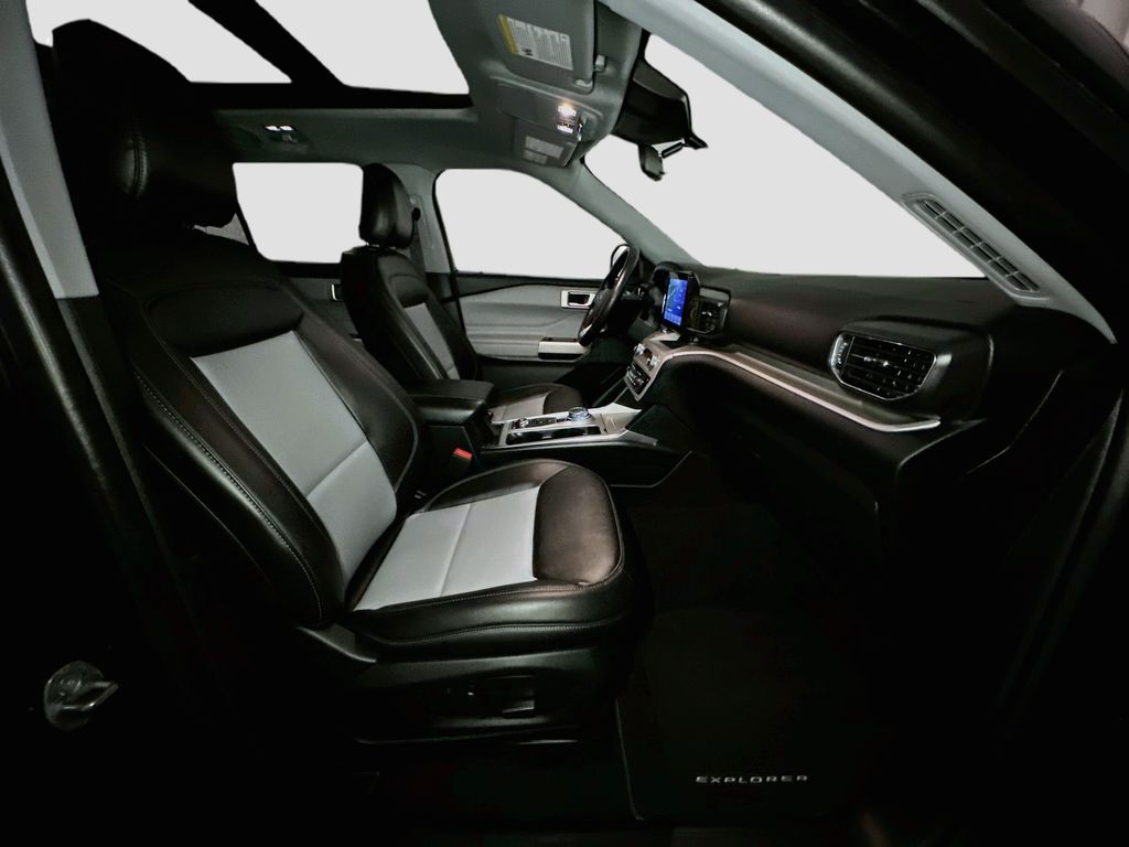 2024 Ford Explorer XLT - Photo 37