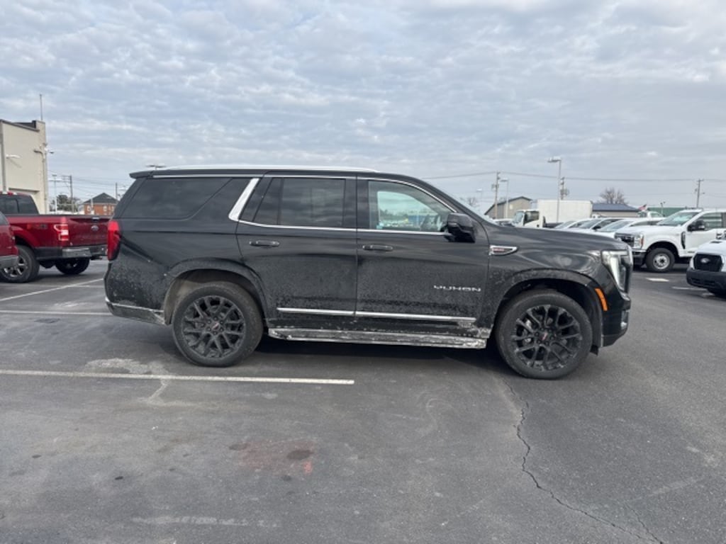 Used 2025 GMC Yukon Elevation SUV