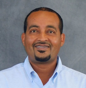 Staff member Darik Abebe from ID_43bad138e952