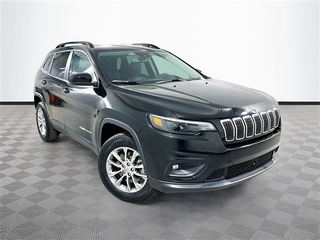 2022 Jeep Cherokee Latitude Lux's photo