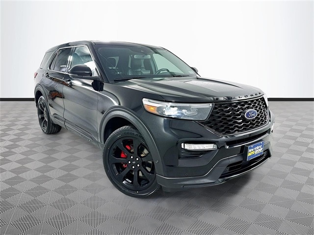 2022 Ford Explorer ST's photo