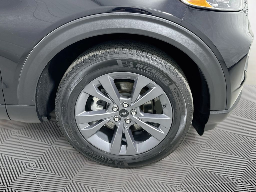 2024 Ford Explorer XLT - Photo 17