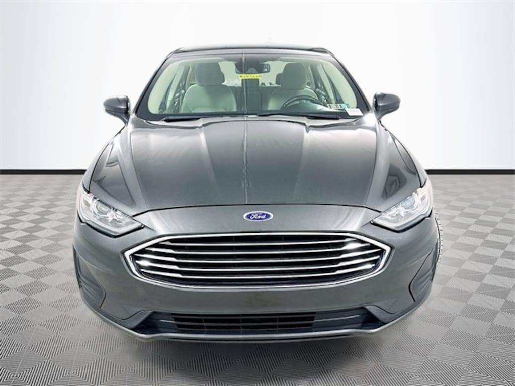 Used 2019 Ford Fusion SE Sedan