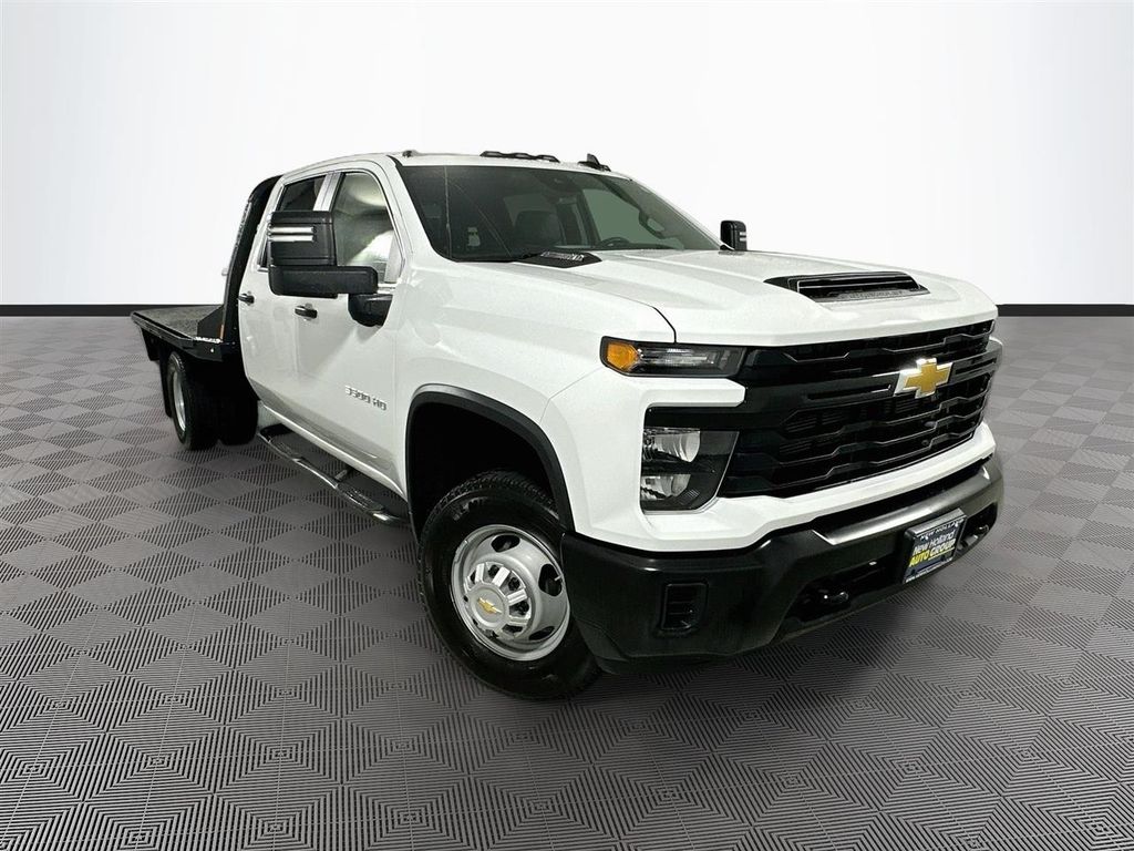 2025 Chevrolet Silverado 3500 Chassis Cab Work Truck