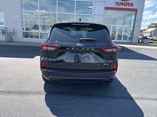 2024 Ford Escape ST-Line Elite photo 3