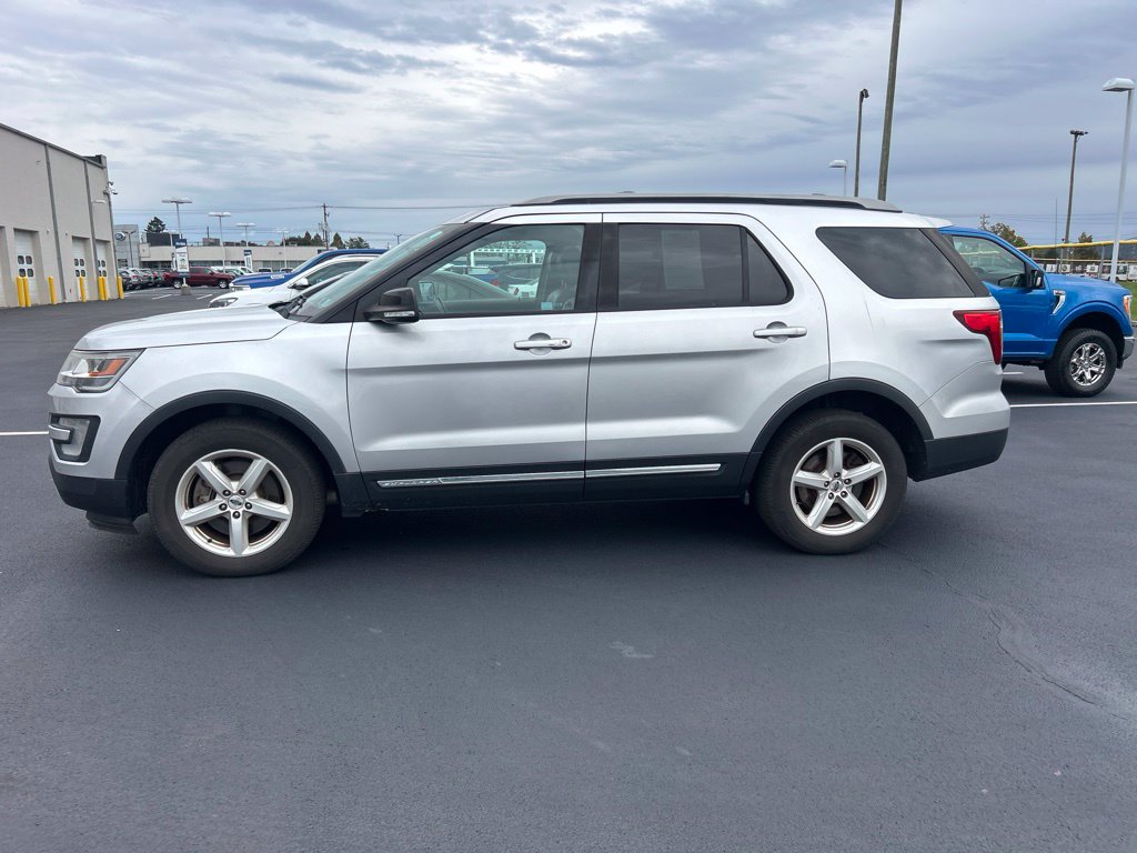 Used 2017 Ford Explorer XLT SUV