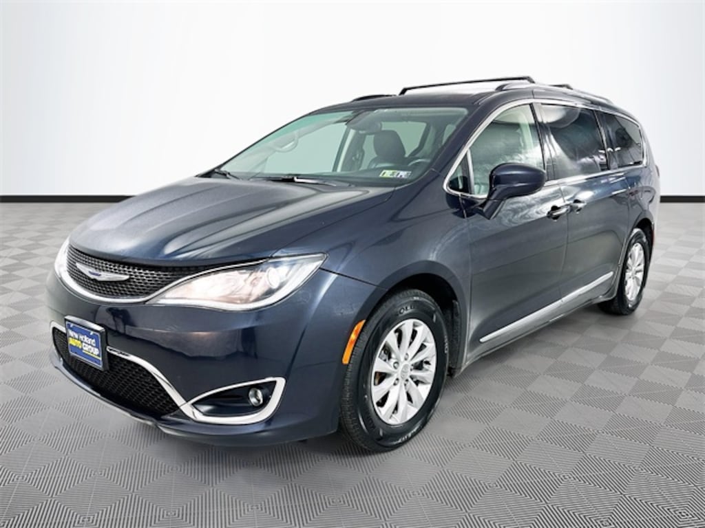 Certified 2019 Chrysler Pacifica Touring L Minivan/Van