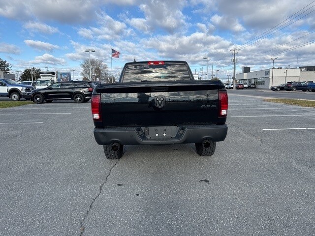 2022 Ram 1500 Classic Warlock photo 2