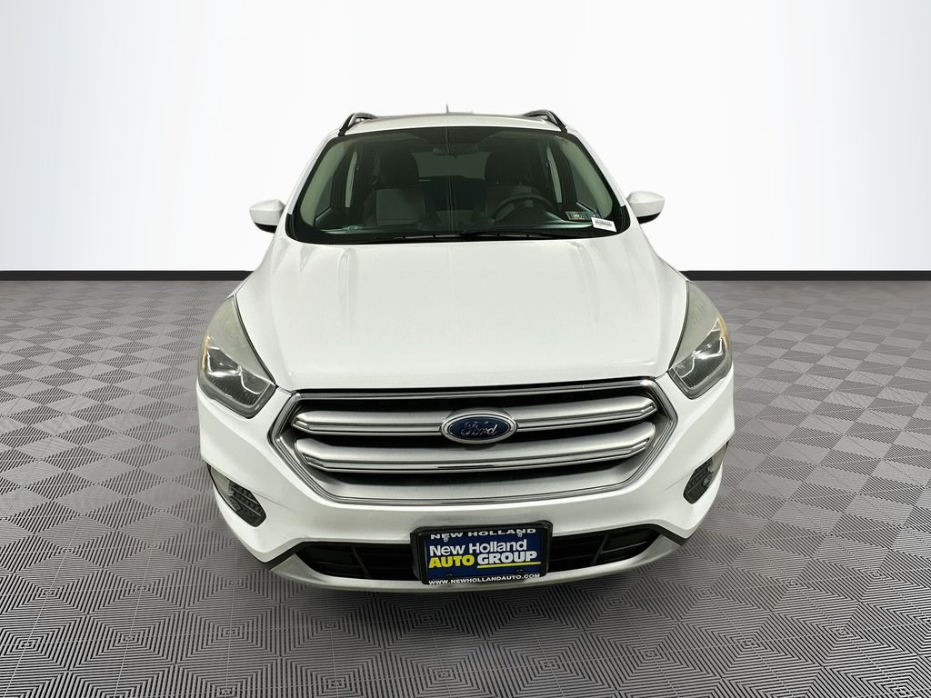 Used 2017 Ford Escape SE with VIN 1FMCU0GD2HUC06303 for sale in New Holland, PA