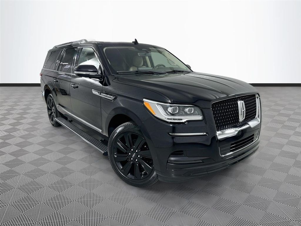 2022 Lincoln Navigator Reserve L 4WD's photo