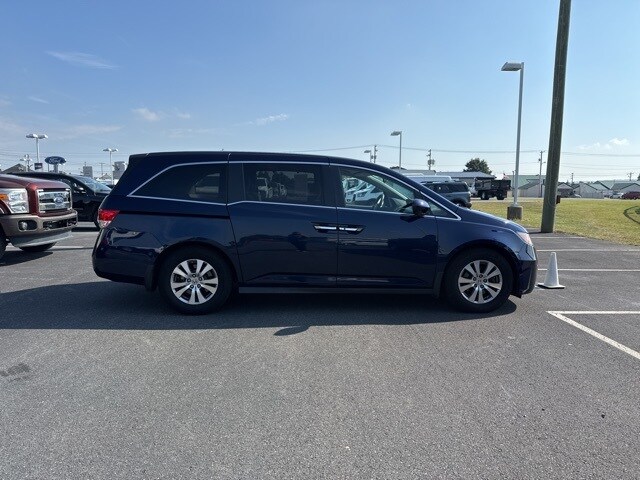 2016 Honda Odyssey EX photo 4