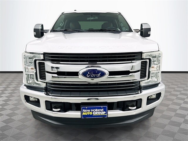 2017 Ford F-250 XLT photo 2