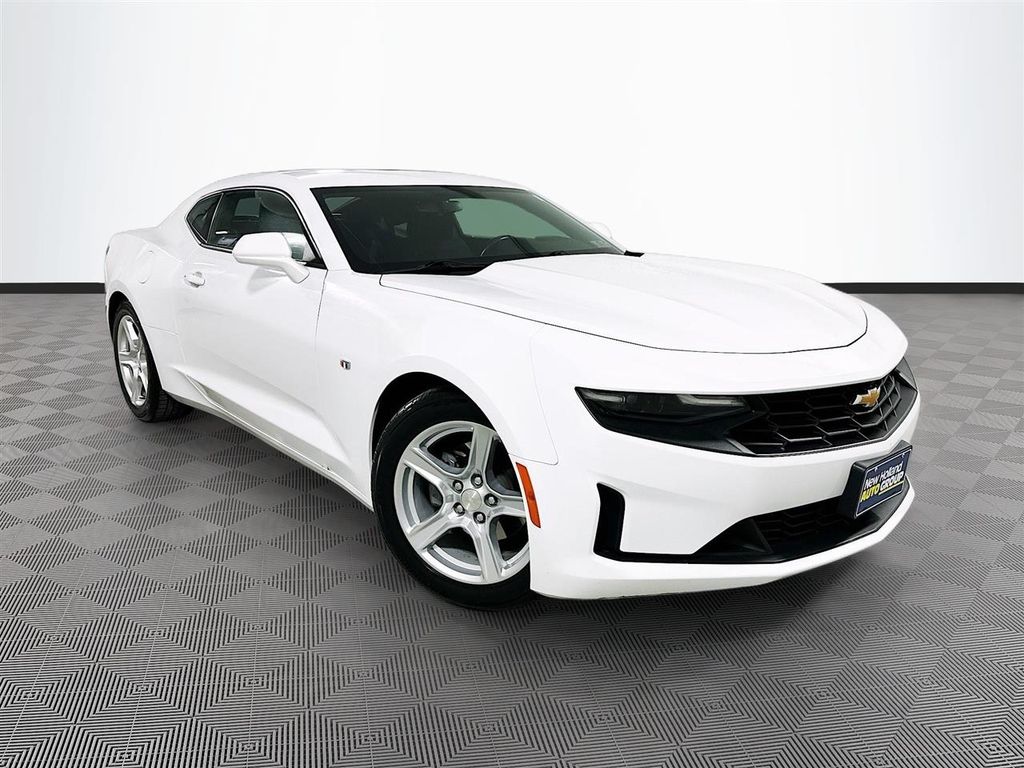 2023 Chevrolet Camaro 2.0 1LT's photo