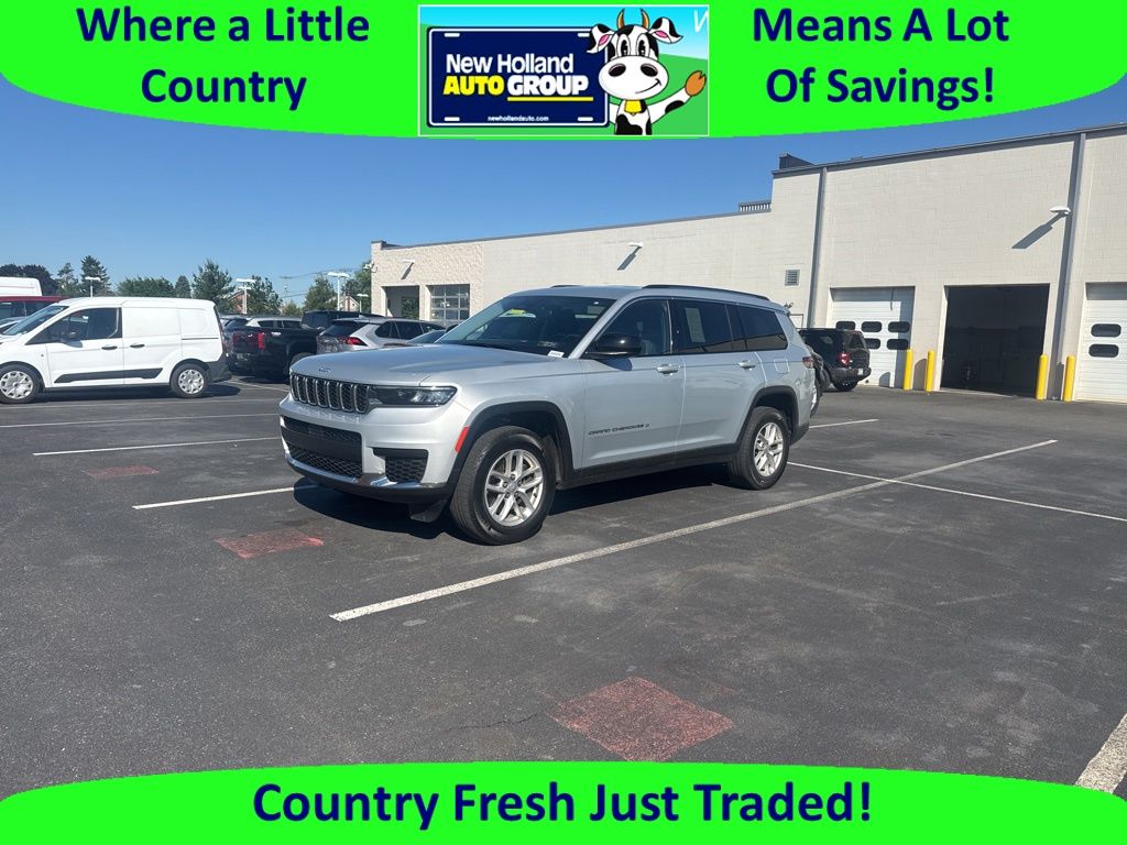 2023 Jeep Grand Cherokee L Laredo 4x4's photo