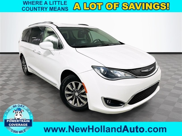 2019 Chrysler Pacifica Touring L Plus's photo