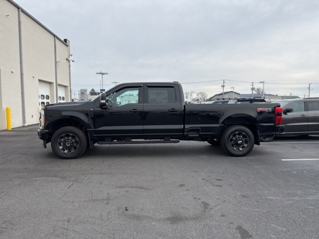 Certified 2023 Ford F-250SD Lariat Truck
