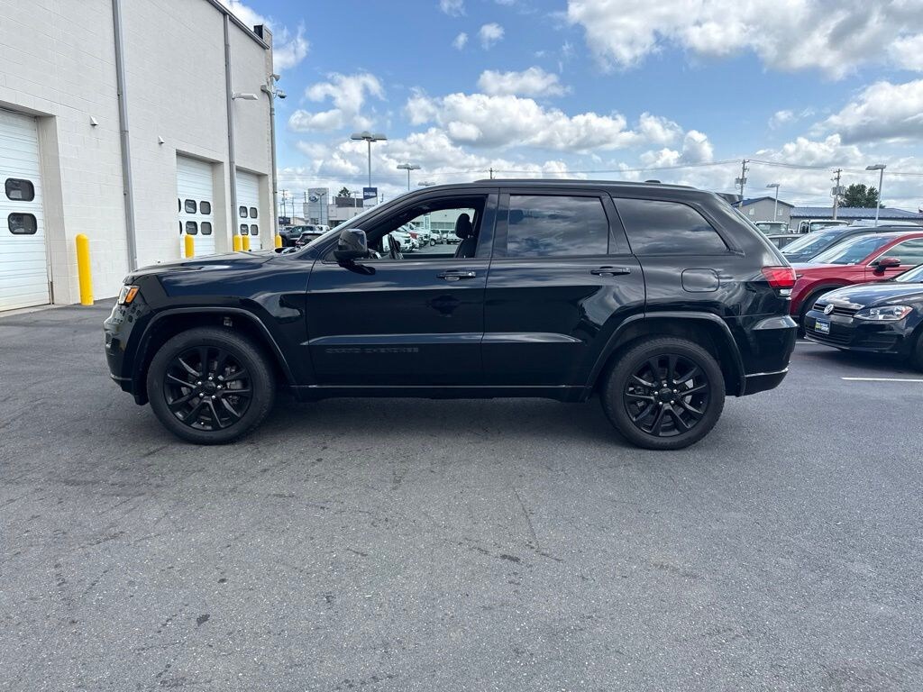 Used 2020 Jeep Grand Cherokee Altitude SUV