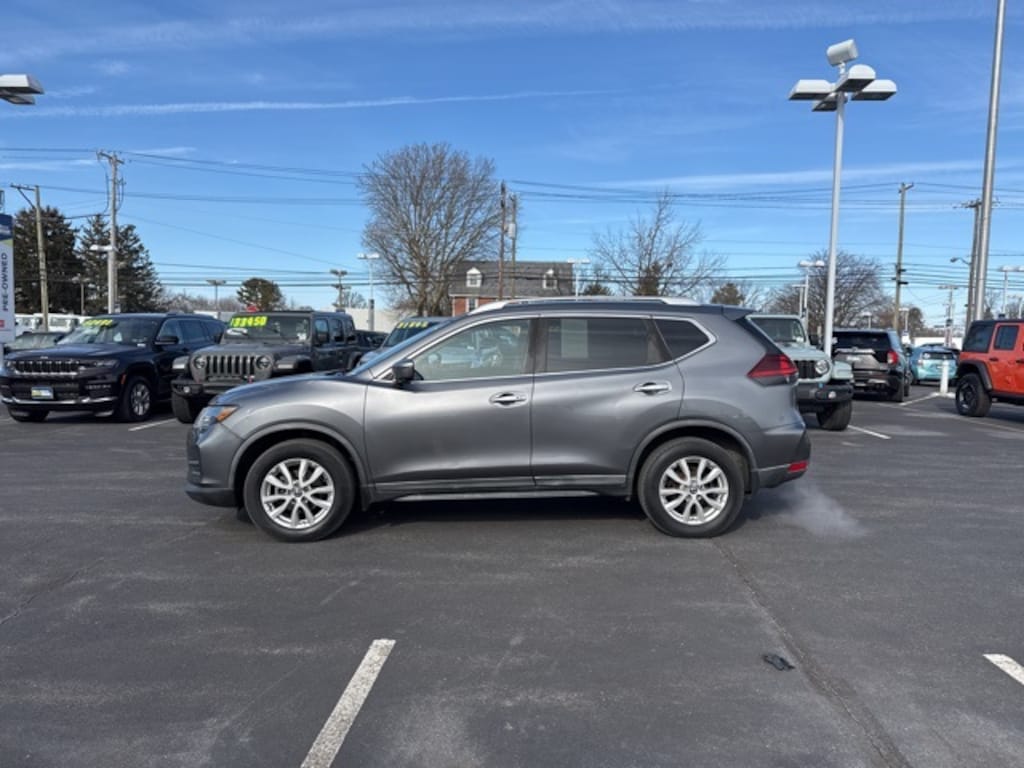Used 2018 Nissan Rogue SV SUV