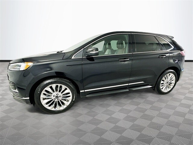 2020 Ford Edge Titanium photo 4