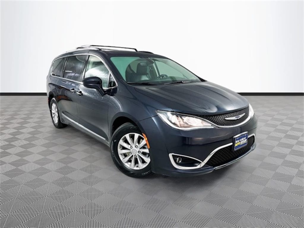 Certified 2019 Chrysler Pacifica Touring L Minivan/Van