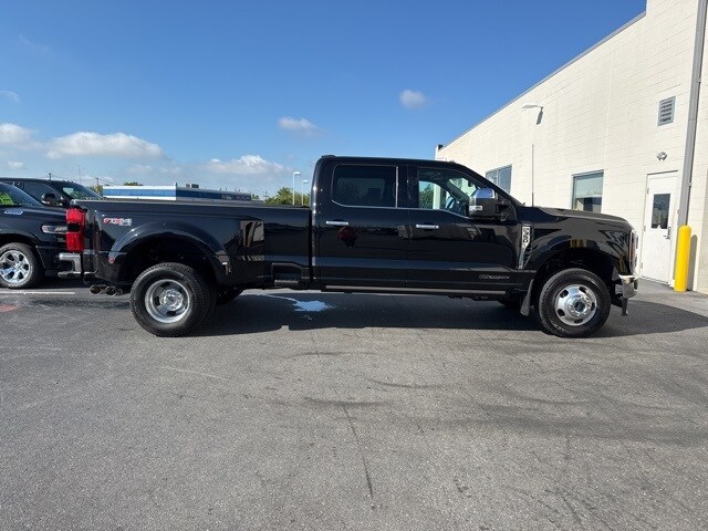 2024 Ford F-350 photo 4