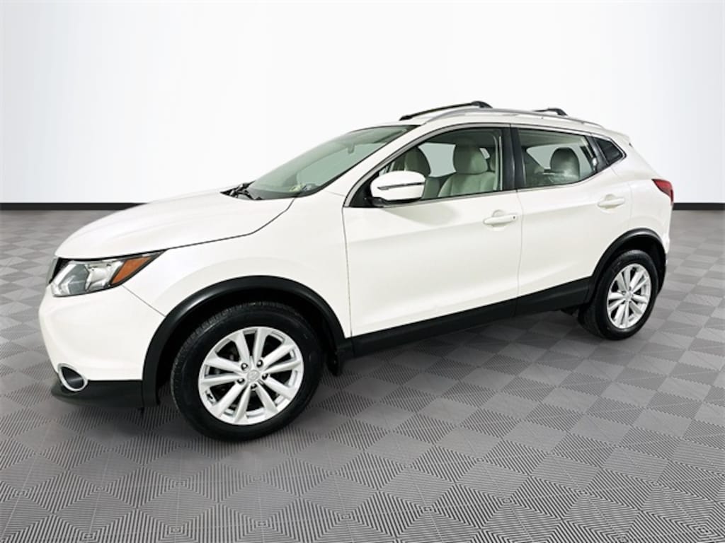 Used 2018 Nissan Rogue Sport SV SUV