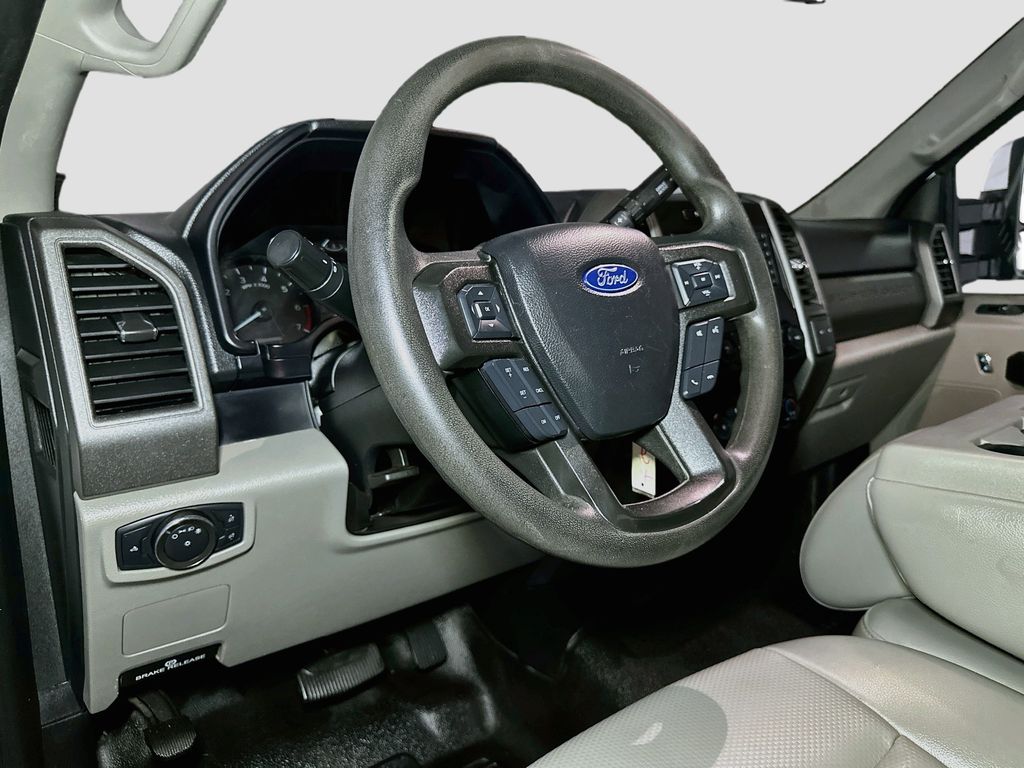 2021 Ford F-350 Super Duty XL - Photo 12