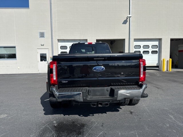 2024 Ford F-350 photo 3