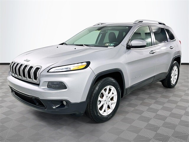 2018 Jeep Cherokee Latitude photo 2