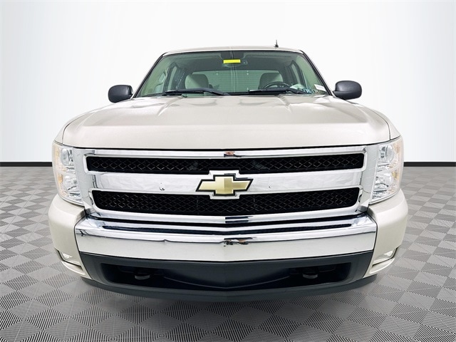 Used 2007 Chevrolet Silverado 1500 2LT with VIN 1GCEK19J57Z512344 for sale in New Holland, PA