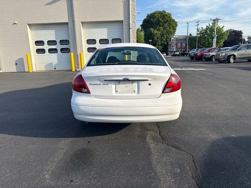 Used 2003 Ford Taurus SES Sedan