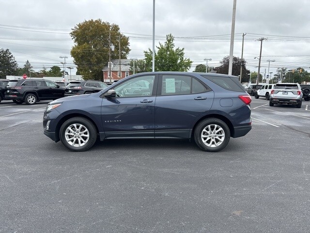 2019 Chevrolet Equinox LS photo 2