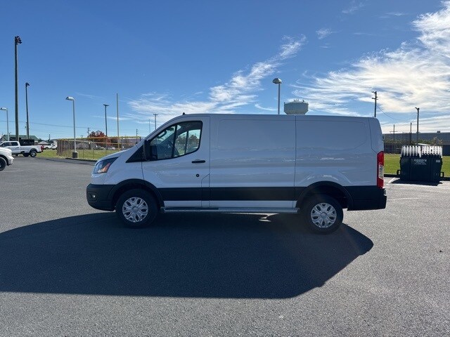 2024 Ford Transit photo 2