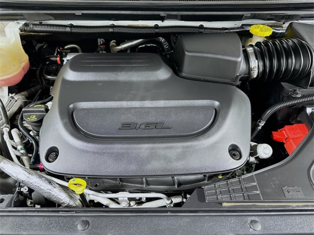 Used 2019 Chrysler Pacifica Touring L Plus Minivan/Van