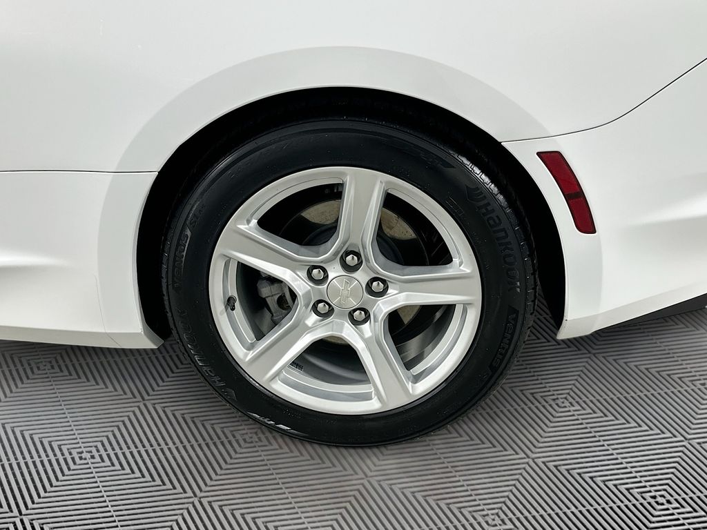 2023 Chevrolet Camaro 1LT - Photo 26