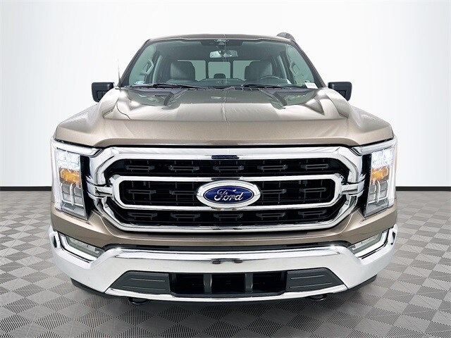 2022 Ford F-150 XLT photo 2