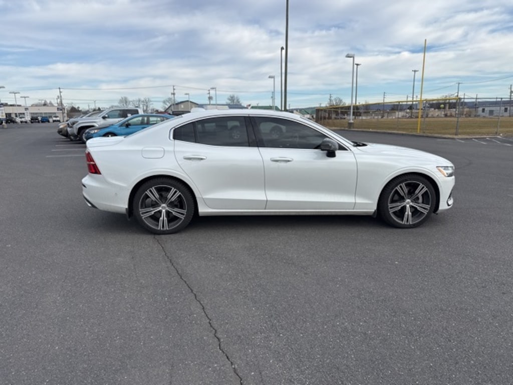 Used 2022 Volvo S60 B5 Inscription Sedan