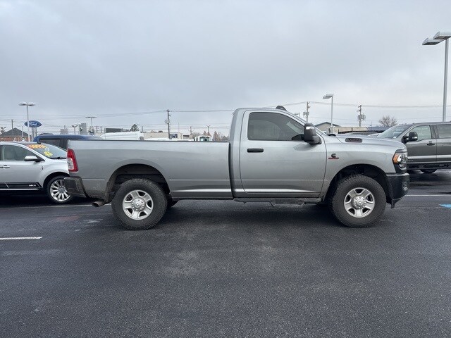 2024 Ram 3500 Tradesman photo 3