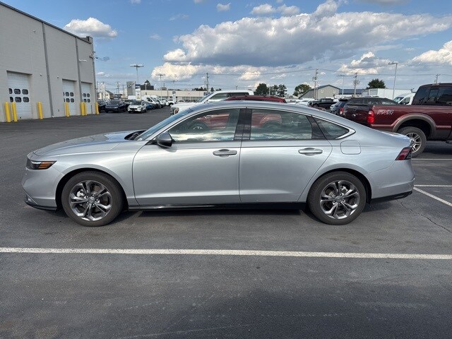 2024 Honda Accord Hybrid EX-L photo 2
