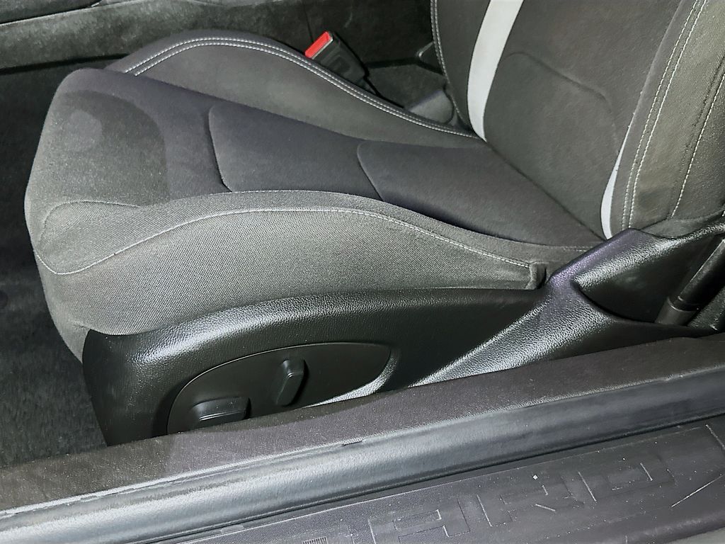 2023 Chevrolet Camaro 1LT - Photo 16