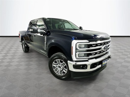 2024 Ford F-250SD Lariat Truck