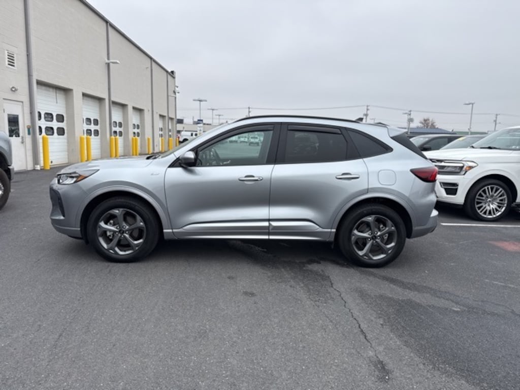 Certified 2024 Ford Escape Hybrid ST-Line Select SUV