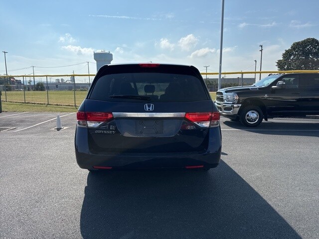 2016 Honda Odyssey EX photo 3